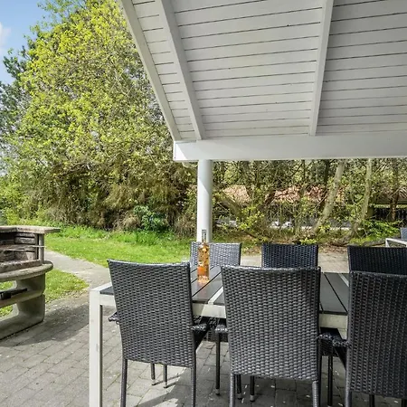 Holiday home Awesome In Vaeggerlose With Kitchen Boto By