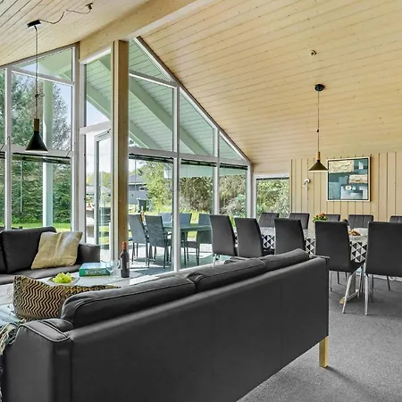 Awesome Home In Vaeggerlose With Kitchen Prázdninový dům Bøtø By