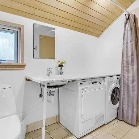 Awesome Home In Vaeggerlose With Kitchen *